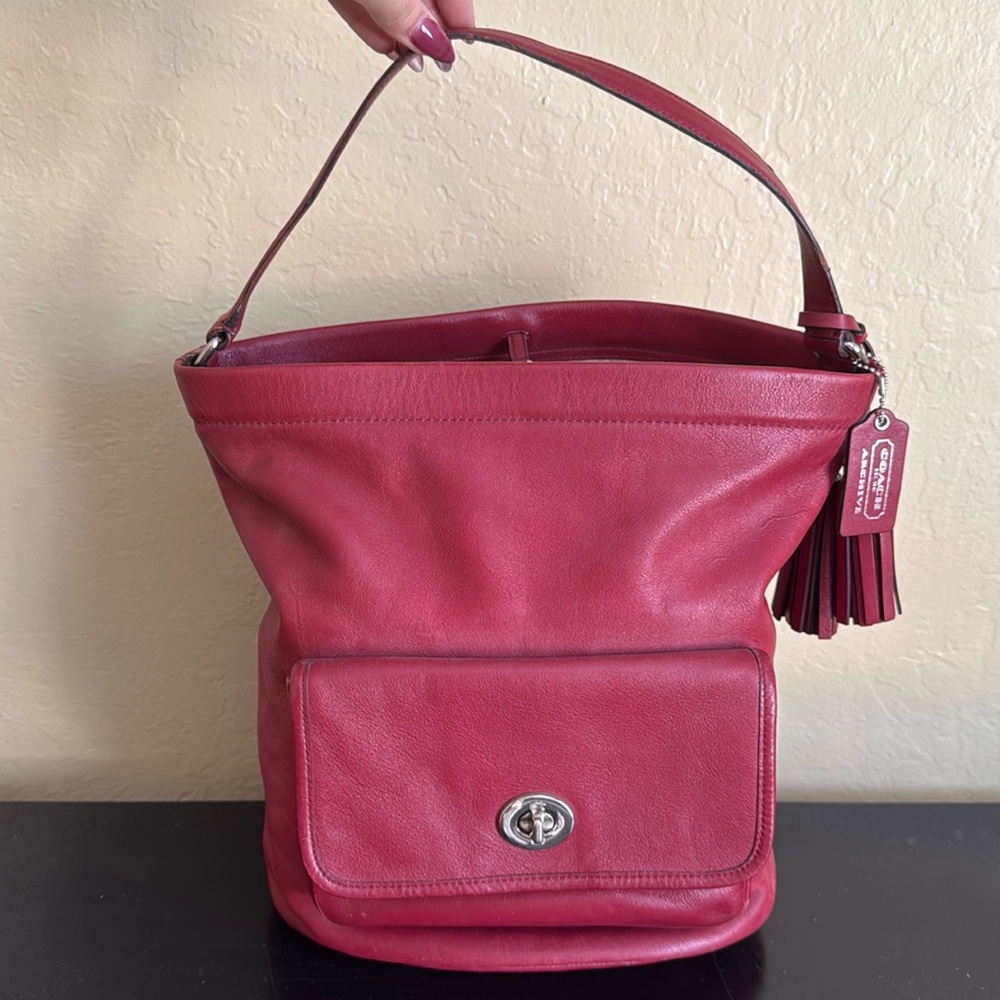 Vintage red coach shoulder/hobo bag